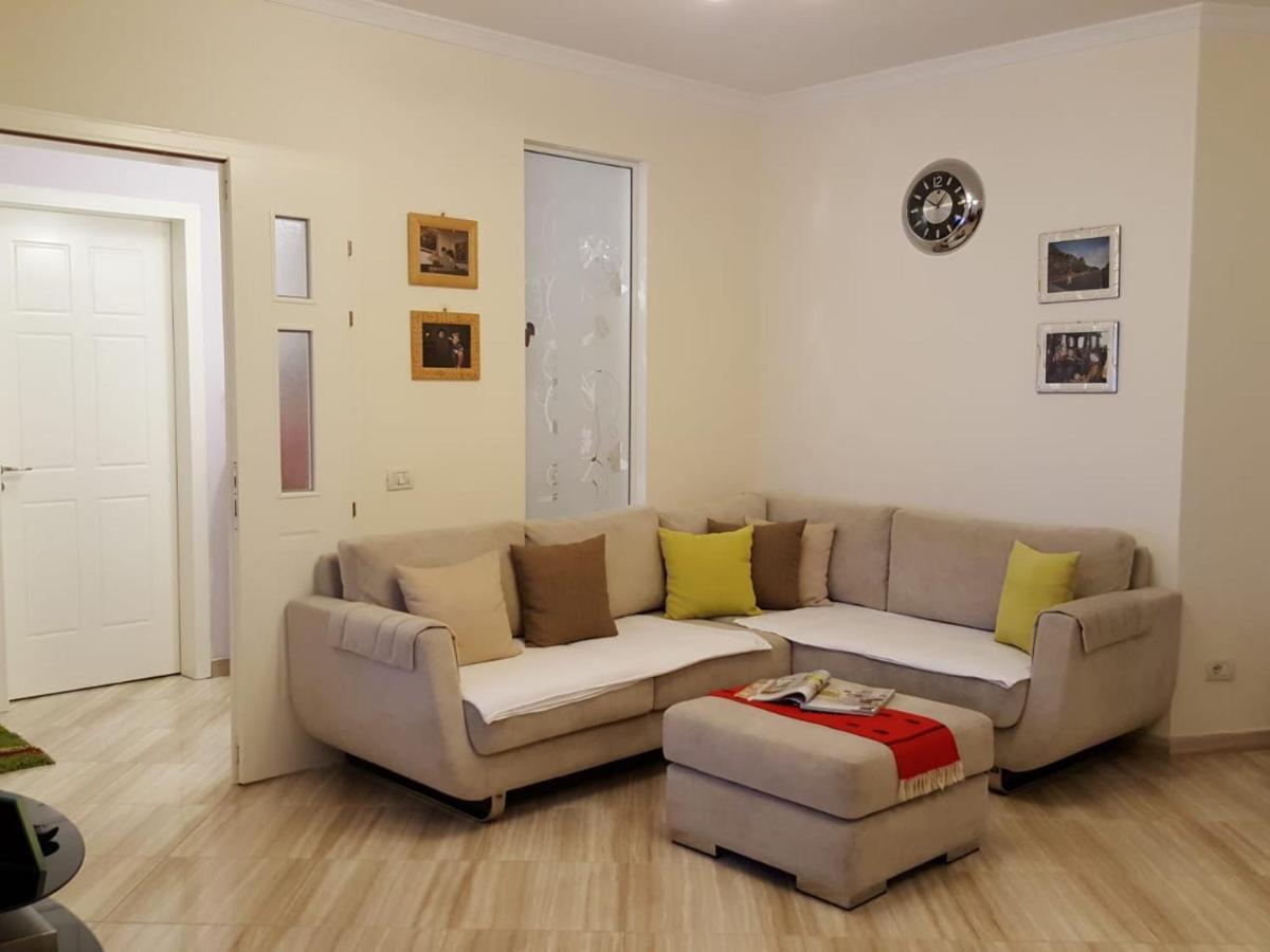 Holiday Center Apartment Shkodër エクステリア 写真